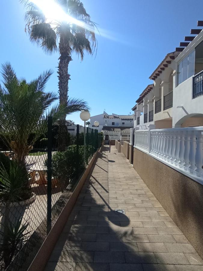 אליקאנטה Spectacular Apartment In Punta Prima מראה חיצוני תמונה